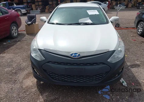 2013 Hyundai Sonata Hybrid Limited z USA, uszkodzony, nr VIN KMHEC4A45DA095186